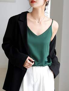 Camiseta sin mangas de seda para mujer, Top Sexy de seda 100%, camisetas sin mangas cómodas y suaves para mujer, proveedor OEM de Vietnam - Product Image 3