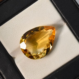 Citrine naturelle de Madeira, taille poire facettée, 20x15x7 mm, 11,33 carats - Product Image 2
