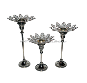 Bougeoir décoratif carré en cristal, décor en argent, autre support de bougie brillante pour l'intérieur et l'extérieur - Product Image 1