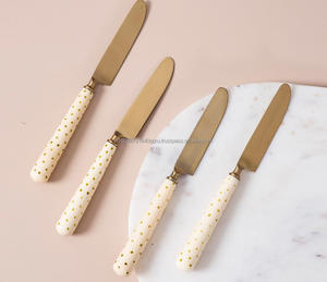 Couteaux à beurre de table en acier inoxydable de qualité supérieure avec poignée à pois (lot de 4) - Product Image 6
