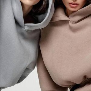 ActiveThermal Winter Chándal Cozy Sportswear Set Diseñado para la comodidad, el calor y el rendimiento en condiciones de frío - Product Image 2