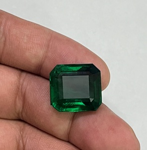 Esmeralda Zambian con forma octagonal Natural, 21,96, tamaño grande, rara, fina, calidad prémium, Color verde vivo - Product Image 2