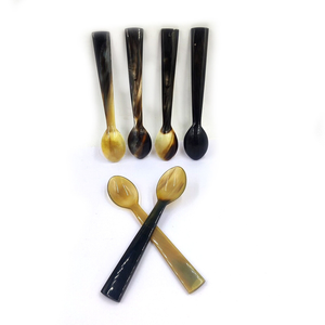 Cuillère en corne de buffle et de boeuf authentique avec motifs et couleurs naturels Cuillère à café de cuisine de style indien Couverts Cadeaux - Product Image 1