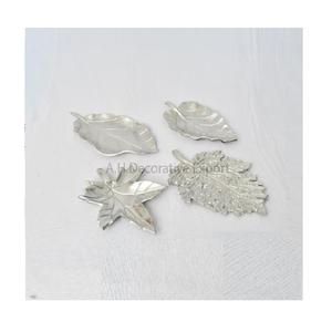 ชุดชามโลหะเคลือบสีเงินรูปทรงใบไม้ทำด้วยมือ4ชิ้นชามเสิร์ฟอาหารขัดเงาดูเป็นสุดยอดสำหรับช็อคโกแลตที่เสิร์ฟลดราคา! - Product Image 1