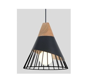 Lámpara colgante de estilo elegante más vendida Lámpara colgante hecha a mano de excelente calidad de metal y madera Color negro y marrón - Product Image 1
