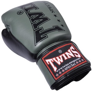 Gants de boxe imperméables à séchage rapide de haute qualité RTS en cuir véritable avec fermeture à lacets pour MMA professionnel, Muay Thai, Kickboxing - Product Image 6