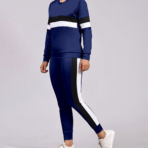 Chándal de talla grande transpirable para mujer, servicio OEM, 2 uds., conjuntos de contraste, chándal con capucha estampado sólido para mujer al por mayor - Product Image 3