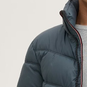 Las chaquetas acolchadas de alta calidad más vendidas para hombres y mujeres Decoración de bordado fácil de usar Disponible Todos los tamaños Colores MOQ bajo - Product Image 5