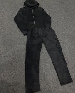 ชุดวอร์มสีสวยพิมพ์ลายวินเทจ - Product Image 1