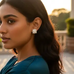 Pendientes de Plata con Diamantes, Corte Princesa Cuadrado, Aro de Oro Blanco, Modernos, Chapados en Oro de 14K y 18K - Product Image 3