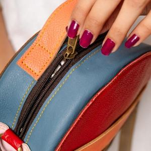 Bolso de hombro tipo bandolera de estilo Vintage de cuero genuino para mujer, diseño de girasol intrincado, portátil, estadio de verano, otoño y primavera - Product Image 5