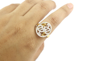 Anillo de Plata de Ley 925 Hecho a Mano con Diseño Único para Mujer - Joyería de Diamantes con Forma Ovalada para Regalo - Product Image 4