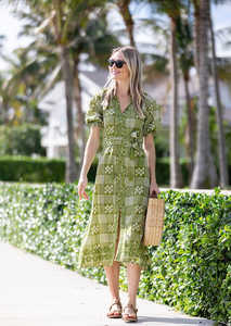 เดรสแม็กซี่ทำมือฤดูร้อนแขนสั้นผ้าทนทานพิมพ์ลายดอกไม้ปรับแต่งได้สำหรับสวมใส่ตามโอกาส - Product Image 5