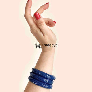 Brazalete de moda de resina Funky hecho a mano para adolescentes, regalo de joyería Tradebyd de moda - Product Image 1