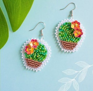 Pendientes de estilo bordado premium, pendientes personalizados con múltiples cuentas, joyería festiva para mujer al mejor precio, pendientes con cuentas. - Product Image 2