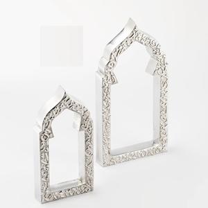 Elegante Pieza Decorativa de Inspiración Árabe con Motivos Islámicos Clásicos para Interiores Modernos - Product Image 1