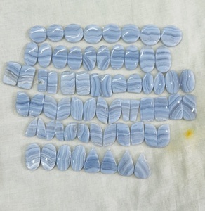 พลอยบลูเลซอะเกตธรรมชาติแบบขายส่ง รูปทรงและขนาดต่างๆ ขัดเงาเป็นคู่ สำหรับทำเครื่องประดับ - Product Image 2