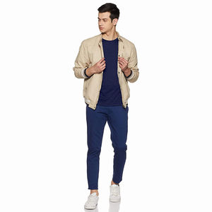 T-shirt sportif en coton 100% pour homme, avec logo personnalisé imprimé, design uni - Product Image 3