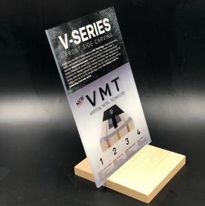 Acrílico Premium para tablero con base de madera rústica Exhibición minorista de lujo moderna para centros comerciales - Product Image 1