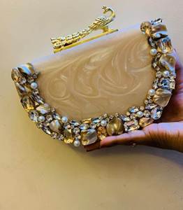 Pochette de type personnalisé en résine artisanale indienne pour femme - Product Image 2