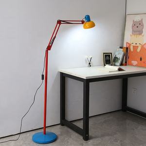 مصباح طاولة LED قابل للطي بتصميم مخصص للمصنع، مناسب للمكتب والدراسة والمطاعم - Product Image 5