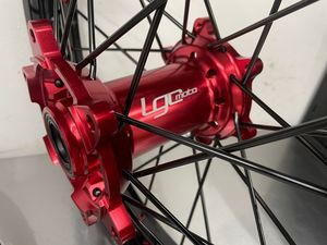 Achetez un nouveau jeu de roues Talon Red Wheel Set Excel Rims 19 | 21 - Product Image 3