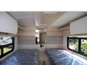 Nouveaux accessoires intérieurs pour camping-car 2025 Triple E Wonder AWD 24RTB, design moderne intérieur sable, châssis FORD TRANSIT AWD, extérieur Shadow - Product Image 5
