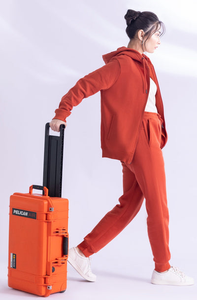 NeuClassic Chándal de 2 piezas para mujer Sudadera con cremallera completa personalizada y pantalones para correr con cordón Ropa de fiesta para mujer Temporada de invierno - Product Image 4