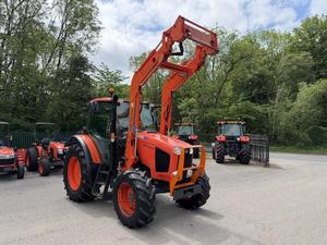 Tractor Agrícola Naranja con Cargador Frontal de 4 Ruedas, Tractor Utilitario para Granja, Cosechadora Agrícola, Soporte para Transporte en Terrenos Agrícolas - Product Image 1