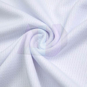 Ensemble d'uniformes de basket-ball grande taille durable et confortable, comprenant un maillot et un short, fabriqué en tissu respirant et anti-transpiration de haute qualité - Product Image 6