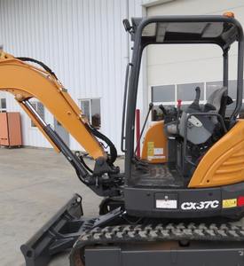 Miniexcavadora Case CX37C de 25 HP en Excelentes Condiciones, Pocas Horas de Uso, Componentes Principales Incluyen Motor y Bomba - Excavadora Usada - Product Image 4