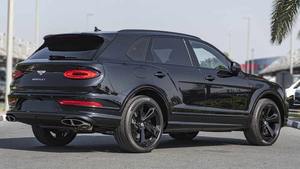 Bentley Bentayga V8 AWD 2024 Usado, Volante a la Izquierda, Asientos de Cuero, Cámara Trasera, Emisión Euro IV, Faros de Xenón, Muy Cuidado - Product Image 2