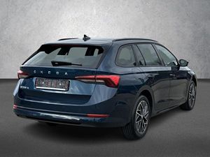 SE VENDE OCTAVIA ESTATE 2022 USADO EN BUEN ESTADO, BAJO KILOMETRAJE, MOTOR EN BUEN ESTADO, SENSOR DE LUZ - Product Image 4