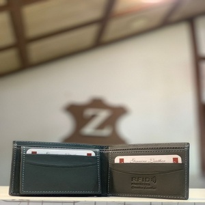 กระเป๋าสตางค์หนัง PU แบบพรีเมี่ยมพร้อมช่องใส่บัตร12ช่องและมีซิปกระเป๋าใส่เหรียญแบบสั้นเปิดที่มีความยาวแบบปิด - Product Image 1