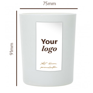 เทียนหอมอโรมาเธอราพีทำมือสุดหรู 25 ซล. กลิ่นหอมตามสั่ง โลโก้สั่งทำ ขี้ผึ้งผสม ทรงกระบอก แก้วเคลือบสีขาว 55 ชั่วโมง ผลิตในฝรั่งเศส - Product Image 3