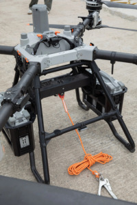 Système de pulvérisation DJ I 100L avec dissipateur thermique refroidi par air pour drone Agras T100 - Product Image 2