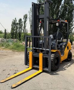 Fácilmente disponible Carretilla elevadora bastante usada 2ton 3ton En venta a precios baratos Compre la máquina de tractor de carretilla elevadora ligeramente usada Europa EE. UU. - Product Image 3