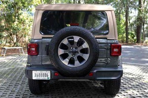 Jeep Wrangler Unlimited Sahara 2024, Volante a la Izquierda, Asientos de Cuero, 5 Plazas, Faros de Xenón, Pantalla Táctil, Cámara Trasera, Euro IV, EE. UU. - Product Image 3