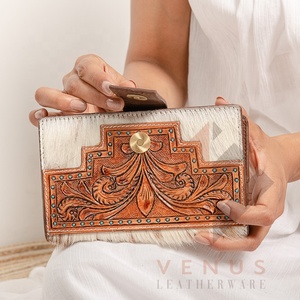 LW Western Stylish Hair On Hide Brown Tooled Fur Leather Clutch Mujeres Diseñado Monedero Venta caliente Tooled Leather Wallet - Product Image 3