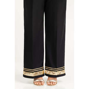 Ensemble de costume en mousseline de soie brodée 3 pièces noir pour femmes - Product Image 1