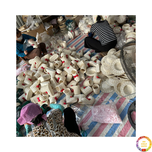 Décoration de Noël en rotin fait à la main en osier ornement d'arbre de vacances artisanat festif rustique du Vietnam - Product Image 6