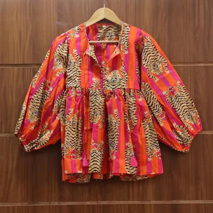 Mini-robe Kyra pour femme-Top tunique à imprimé tigre avec encolure profonde et fermeture par ficelle - Product Image 1