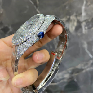 นาฬิกาข้อมือผู้ชายสแตนเลสสตีลคุณภาพสูง ระบบอัตโนมัติ Miyota ประดับเพชรโมอิสซาไนต์ VVS ขนาด 40 มม. ดีไซน์หรูหราทันสมัยสำหรับนักธุรกิจ - Product Image 4