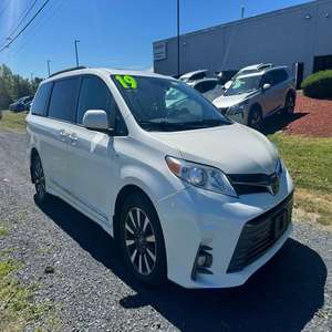 VUS Toyota Siennaa d'occasion et propre Offres Spéciales meilleur prix sans antécédents d'accident vitesse maximale assez utilisé conduite à gauche et à droite - Product Image 5