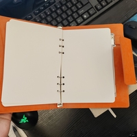 Agenda Moderna A5 de Cuero PU Suave al Tacto, con Bolsillos para Tarjetas, Carpeta con Anillas para Promoción Empresarial, Cuaderno de Hojas Sueltas con Hebilla, Regalo
