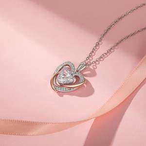 Collier personnalisé Jeulia Classic Amore - Diamant Moissanite en forme de cœur, chaîne plaquée or, sertissage griffe, cadeau de fiançailles tendance - Product Image 5