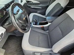 Used 2020 Chevrolet <b>Bolt</b> EV FWD LT - Product Image 2