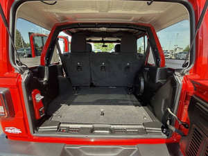 Usado 2023 J * EEP Wrangler Sahara - Product Image 3