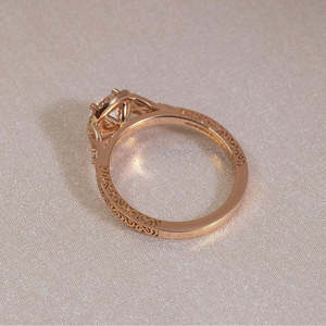 Anillo de Compromiso con Diamante Cultivado en Laboratorio de 1.20ct, Corte Redondo, Diseño Halo Catedral en Oro Rosa, Certificado IGI, Claridad VVSVS - Product Image 3