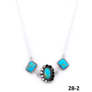 Collier Santa Maria à motif géométrique du sud-ouest, fait main avec du buffle blanc et de la turquoise, en argent sterling - Product Image 2
